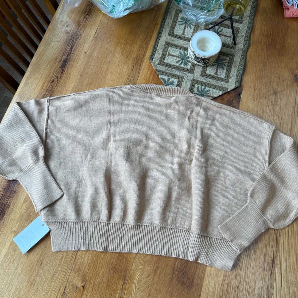 NWT Oversized Knit Pull Over Sweater - Picture 8 of 9
